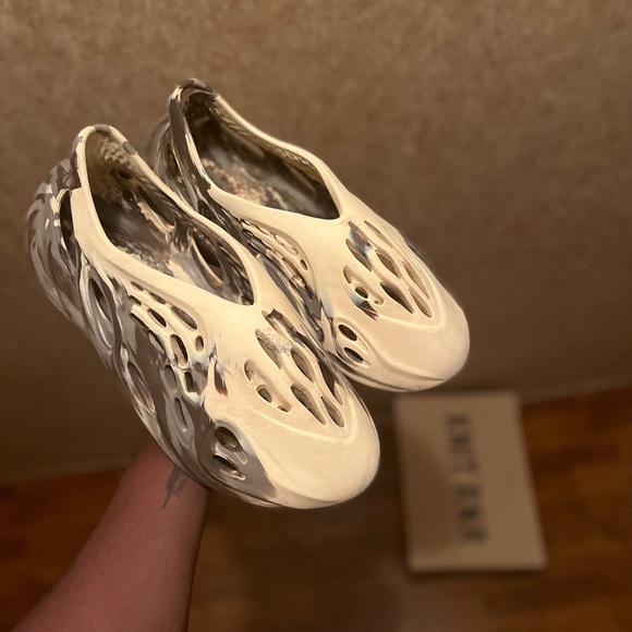 Yeezy Other - Yeezy Foam Runner MX Cream Clay, size 10.5
